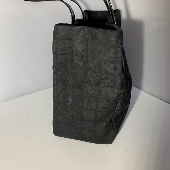 CHANEL Travel Line Tote with Authenticity Card - Picture 5 of 16